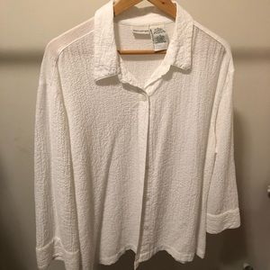 White stag blouse beautiful button up wrinkle look